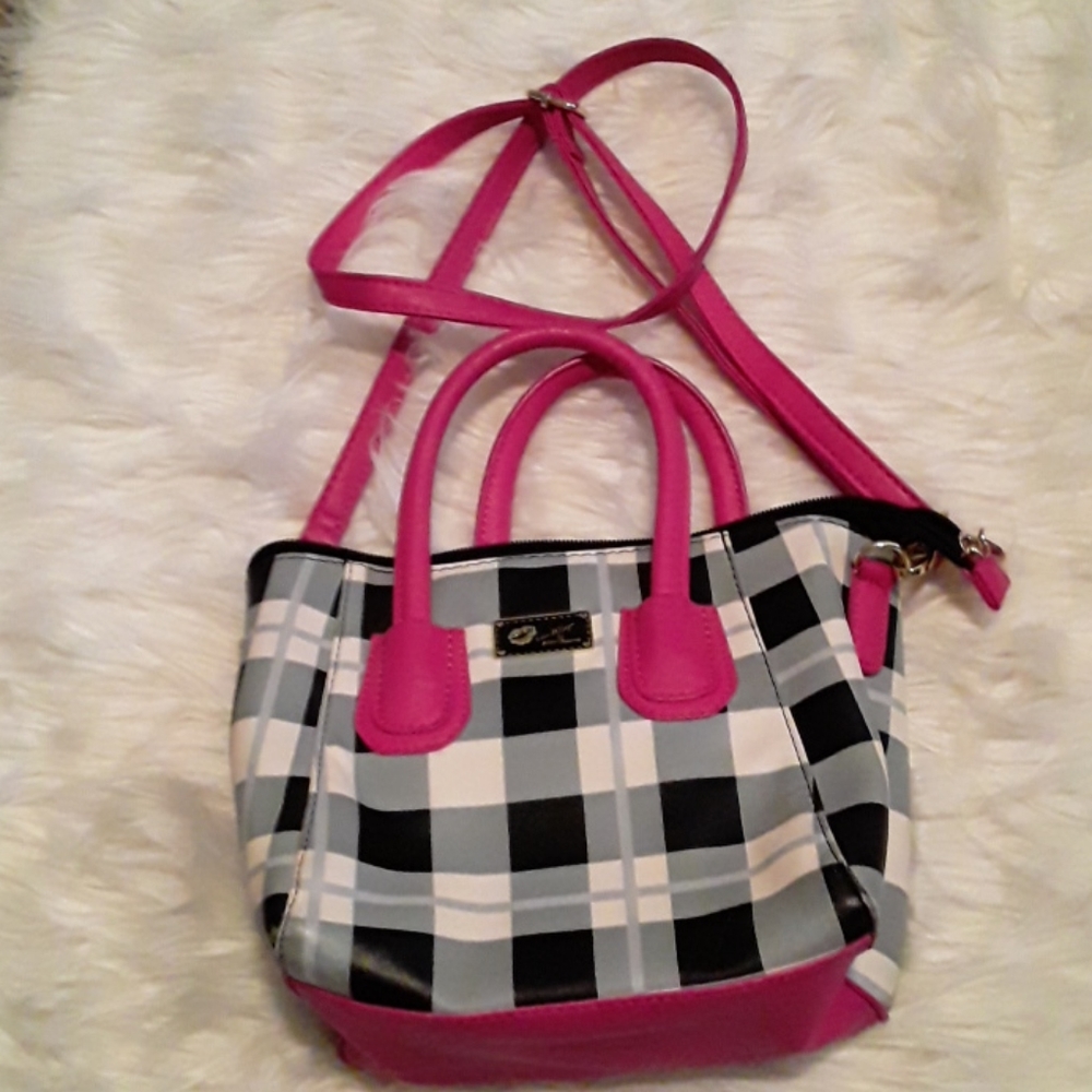 EUC Betsey Johnson Grey/Black/White Plaid Bag